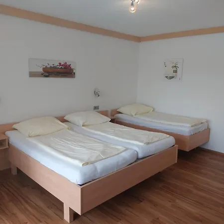 Πανσιόν Hribernig 3*