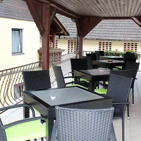 Πανσιόν Hribernig Sankt Primus